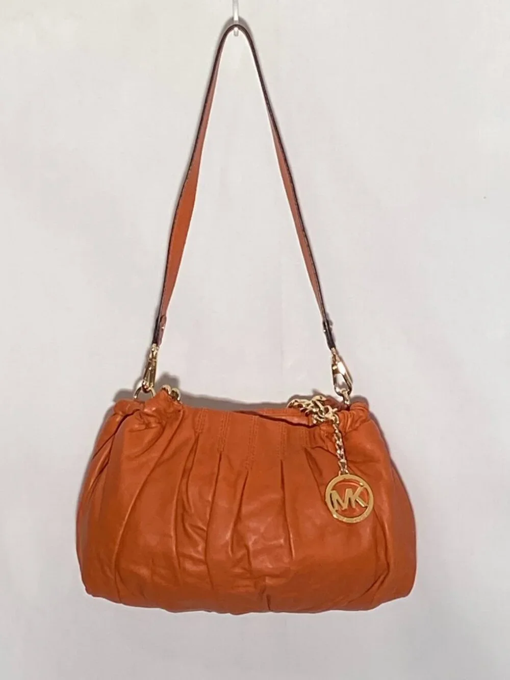 Michael Kors Erin Hobo Pleated Slouchy Leather Chain Strap Shoulder / Crossbody
